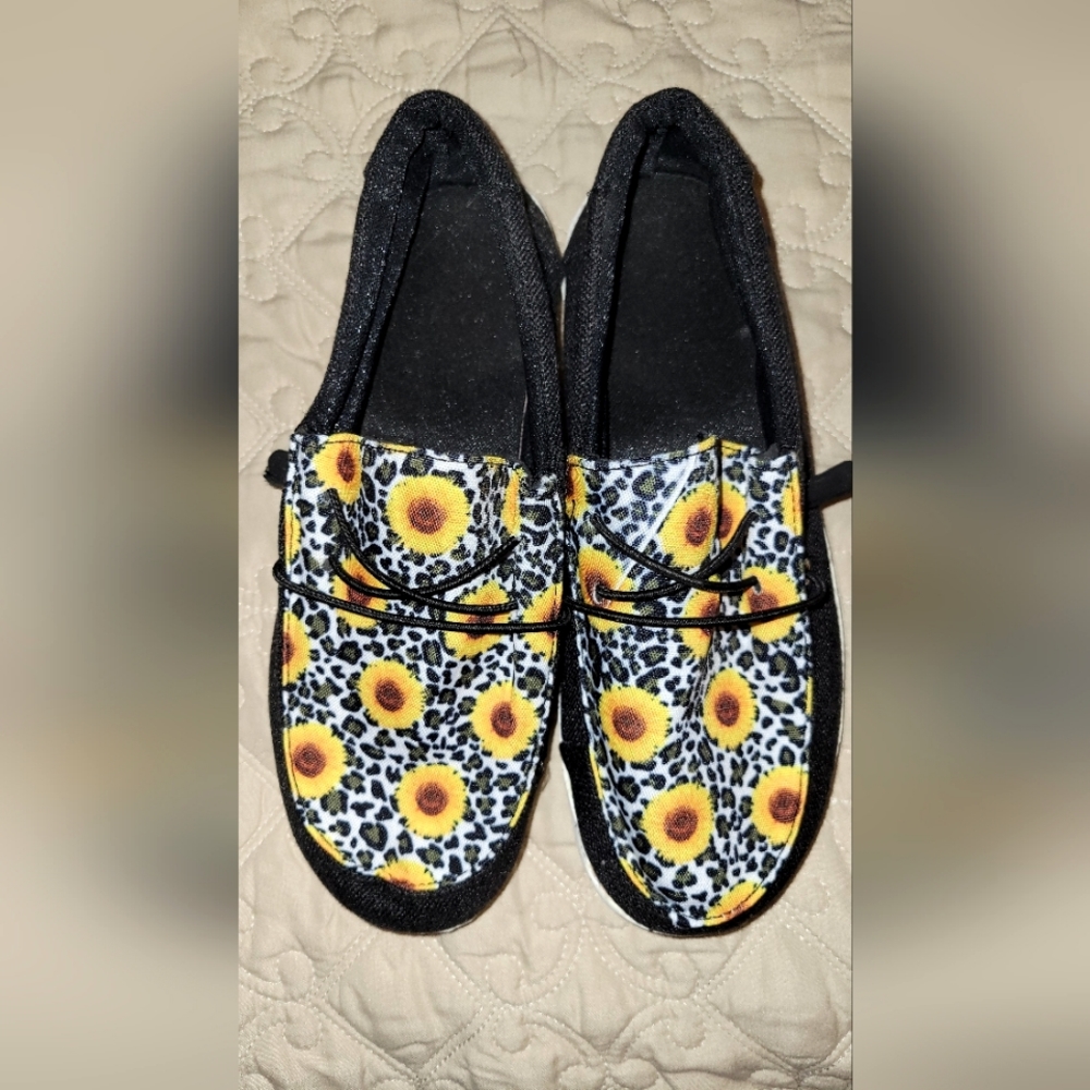 Sunflower lounge slip on shoes,  size 8